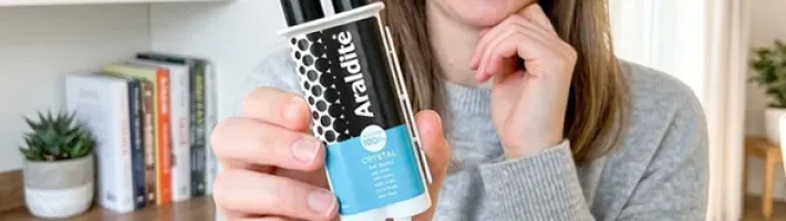 Araldite Crystal Syringe